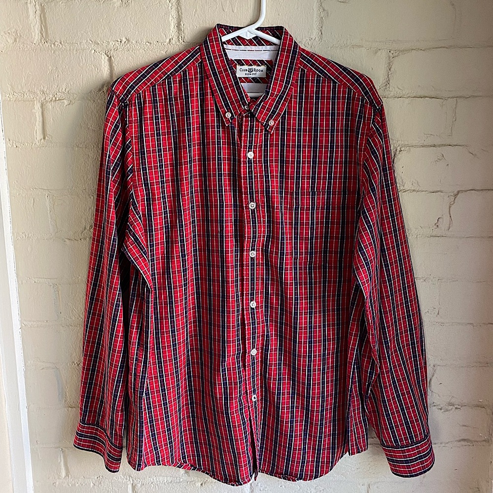 Club Room size Large or XL slim fit red & blue plaid button down shirt
